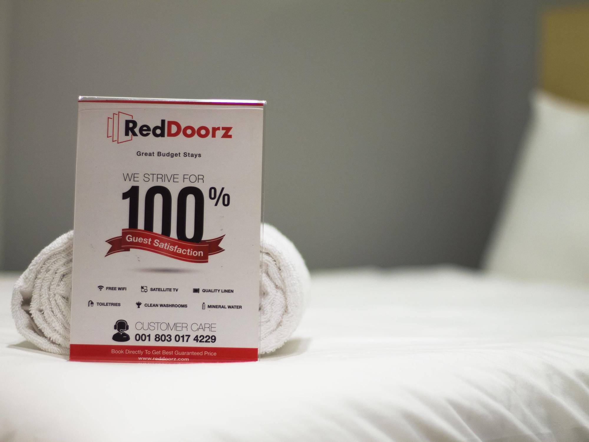 Reddoorz Plus @ Setiabudi Eight Джакарта Экстерьер фото